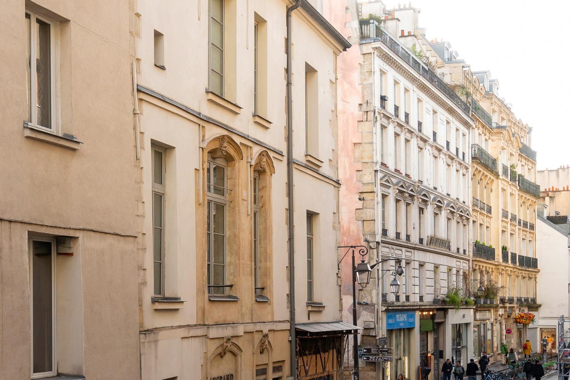 Central Apartment In The Heart Of The Marais With Air Conditioning パリ エクステリア 写真