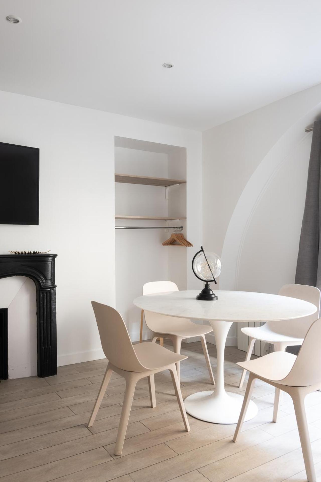 Central Apartment In The Heart Of The Marais With Air Conditioning パリ エクステリア 写真